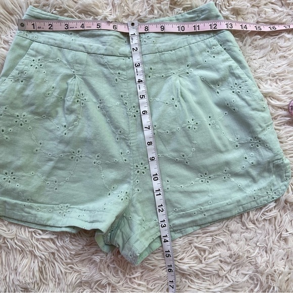 ZARA Embroidered Eyelet Shorts Mint Green Cotton High Waisted Pockets size XS - Picture 3 of 10